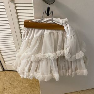 American apparel petticoat - xs/s - light damage